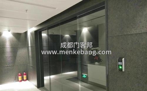 玻璃自动门会摇晃,自动门移动缓慢 玻璃自动门会摇晃,自动门移动缓慢