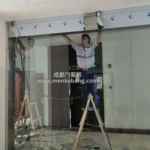 成都电动玻璃门运行流程可靠性与安全性