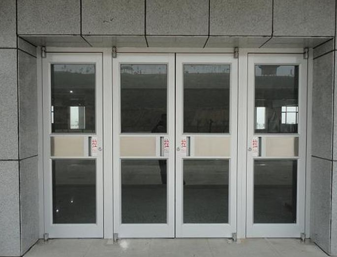 肯德基门,肯德基门制作