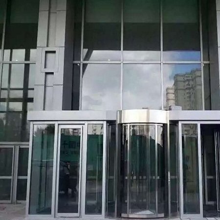 成都旋转门工程案例