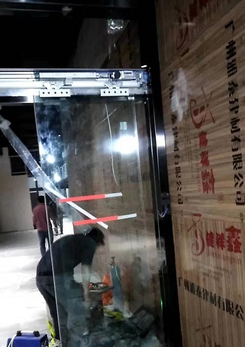 商场自动门案例