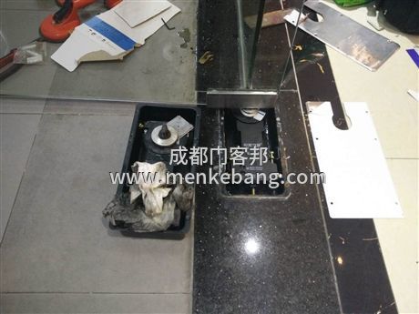 地弹簧门锁怎么安装,地弹簧门锁安装方法